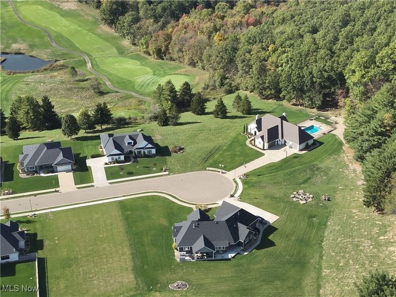 Whispering Pines Drive NE, New Philadelphia, OH 44663 Photo 4