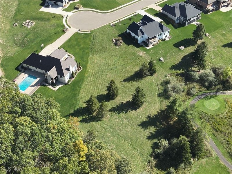 Whispering Pines Drive NE, New Philadelphia, OH 44663 Photo 7