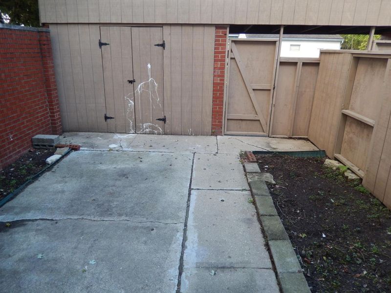 5480 Rockwood Court, Unit R1, Columbus, OH 43229 Photo 30