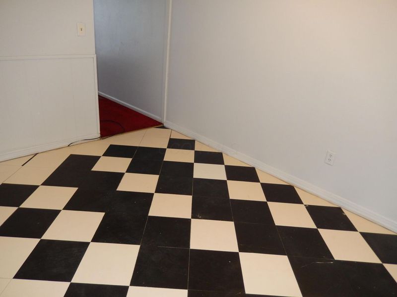 5480 Rockwood Court, Unit R1, Columbus, OH 43229 Photo 9