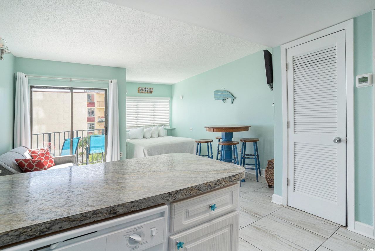 1605 S Ocean Blvd. Photo 9