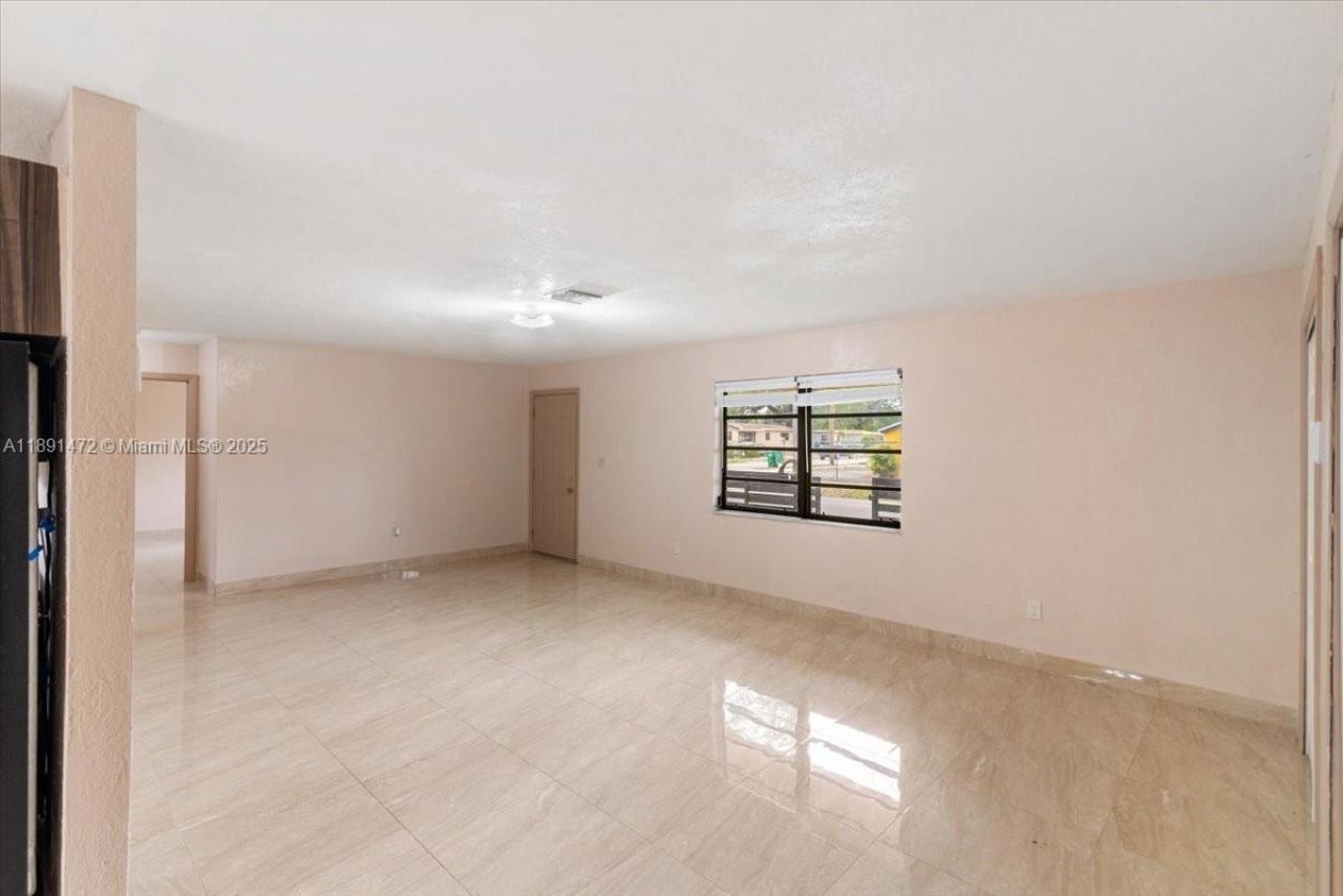 17001 NW 28th Ave, Miami Gardens, FL 33056 Photo