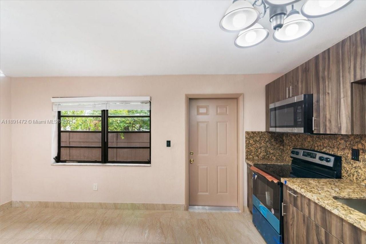 17001 NW 28th Ave, Miami Gardens, FL 33056 Photo