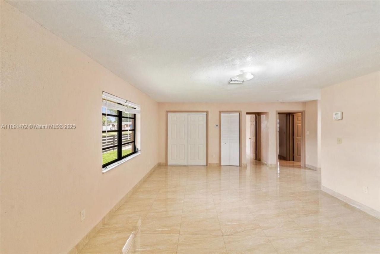 17001 NW 28th Ave, Miami Gardens, FL 33056 Photo