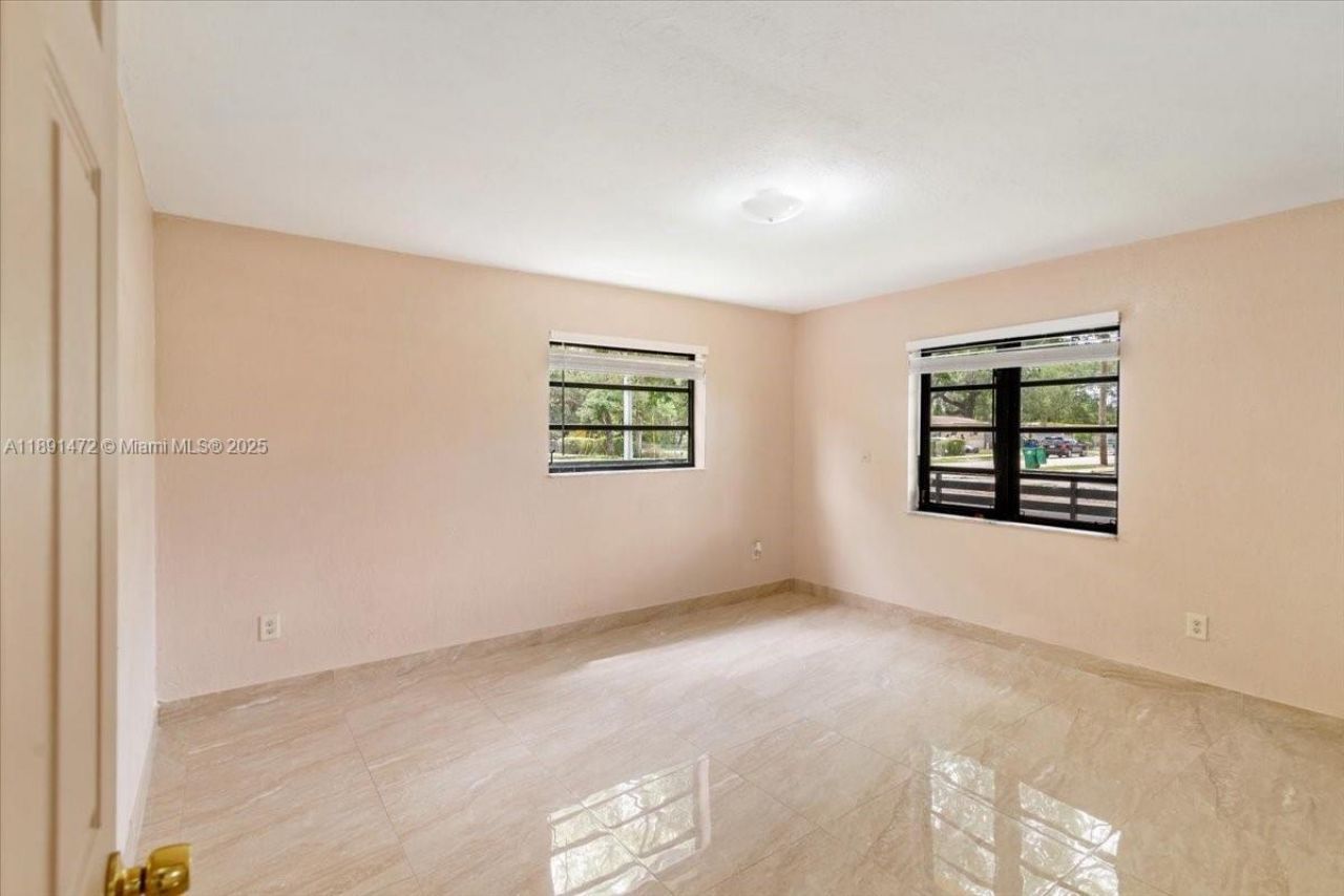 17001 NW 28th Ave, Miami Gardens, FL 33056 Photo