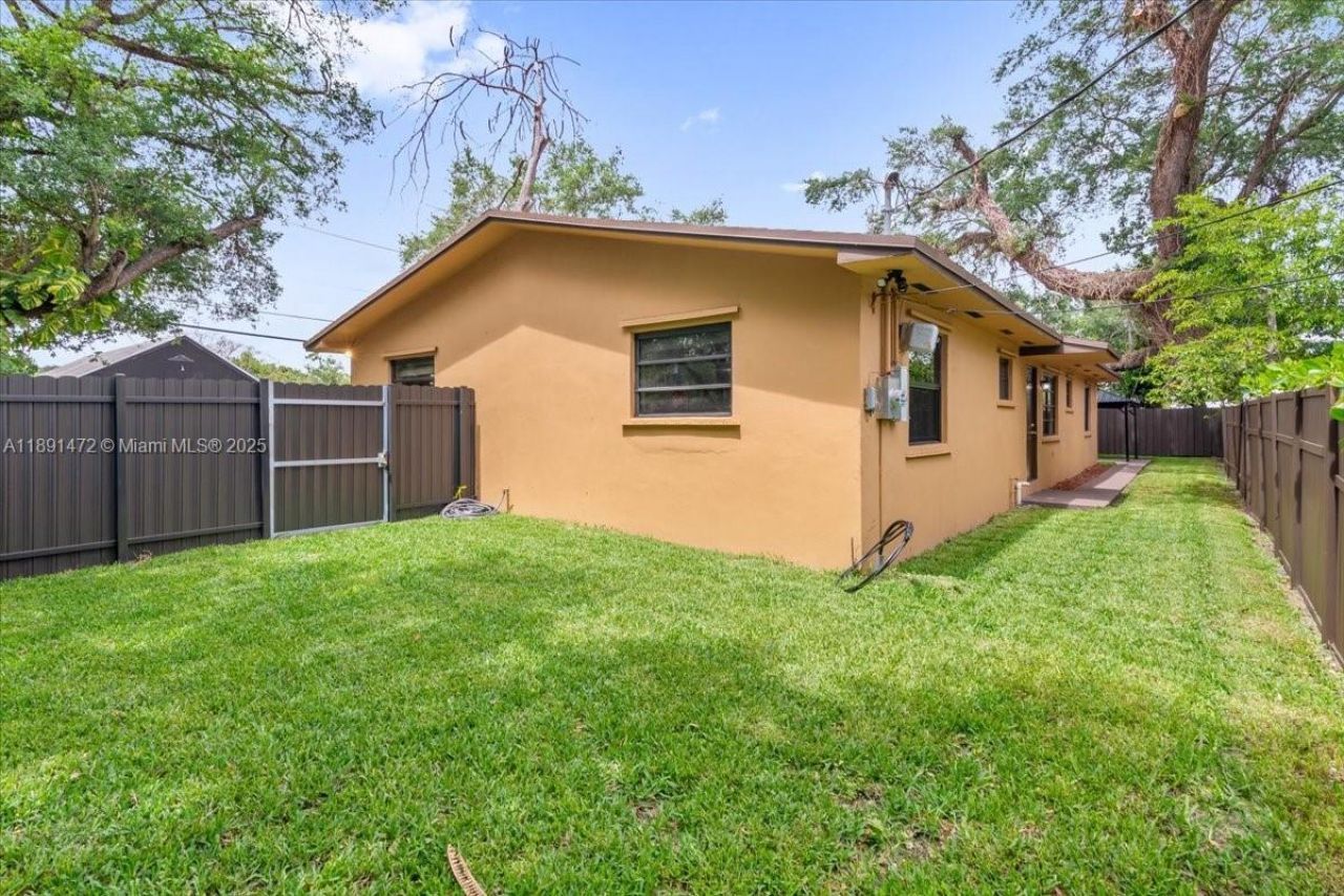 17001 NW 28th Ave, Miami Gardens, FL 33056 Photo