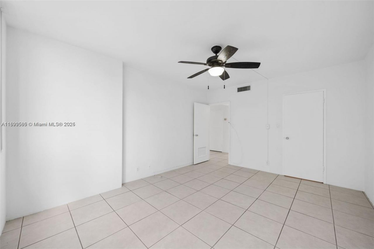 3301 NE 5th Ave, Unit 307, Miami, FL 33137 Photo