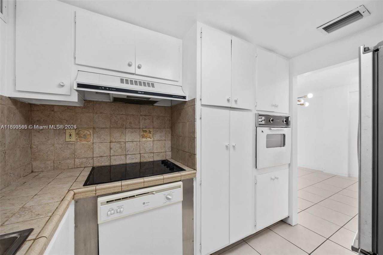 3301 NE 5th Ave, Unit 307, Miami, FL 33137 Photo