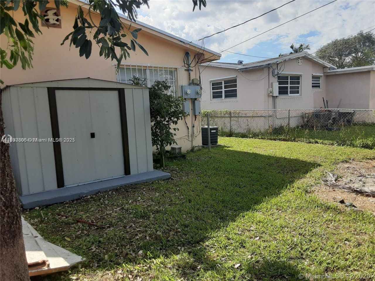 412 SW 10 St, Hallandale Beach, FL 33009 Photo
