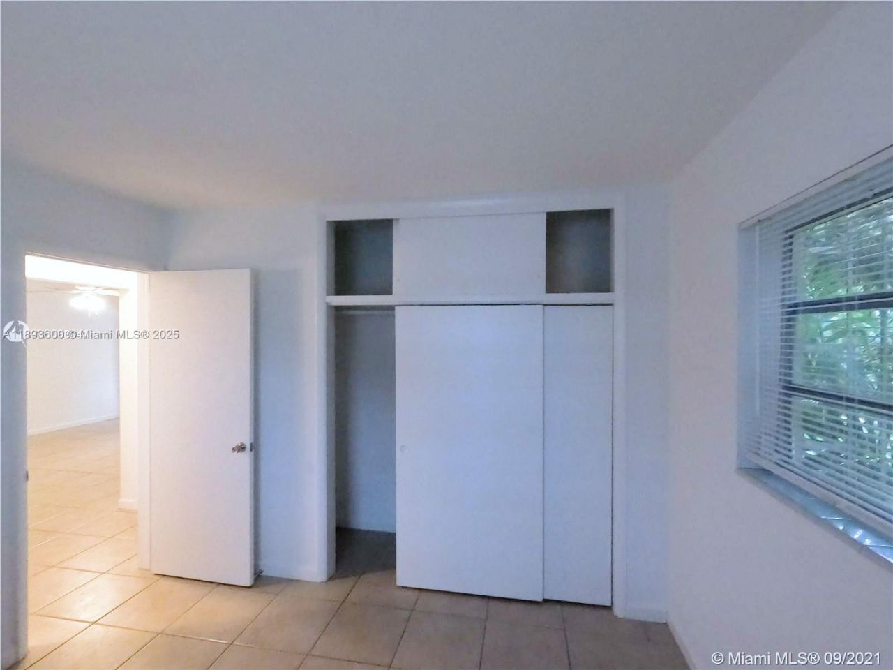 412 SW 10 St, Hallandale Beach, FL 33009 Photo