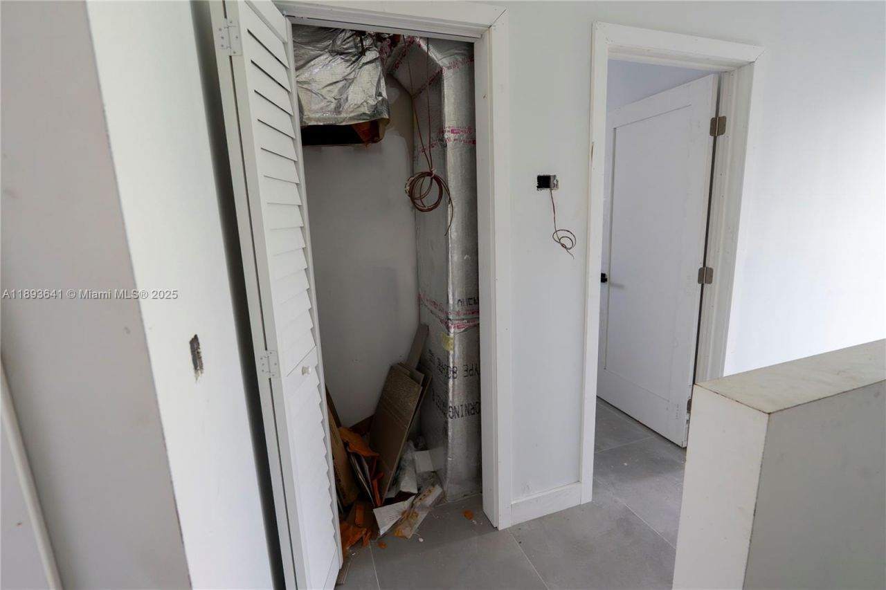 10290 SW 174th Ter, Miami, FL 33157 Photo