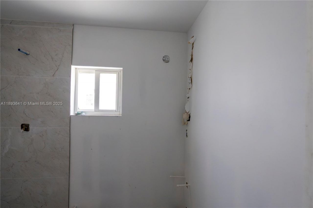 10290 SW 174th Ter, Miami, FL 33157 Photo