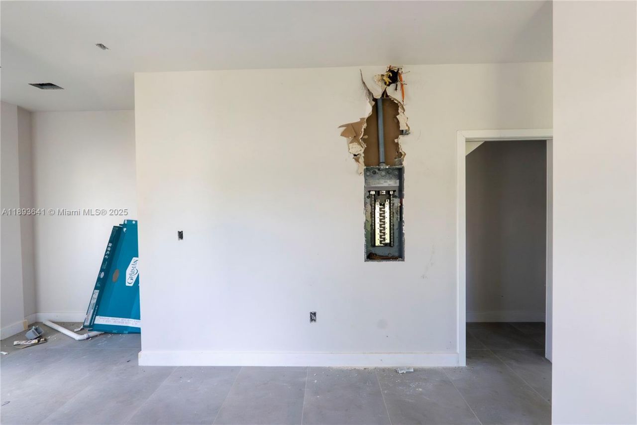 10290 SW 174th Ter, Miami, FL 33157 Photo