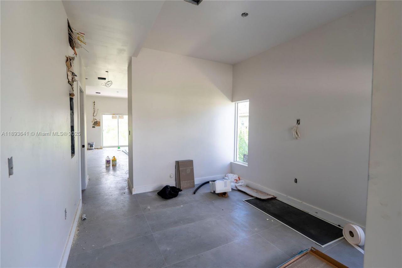 10290 SW 174th Ter, Miami, FL 33157 Photo