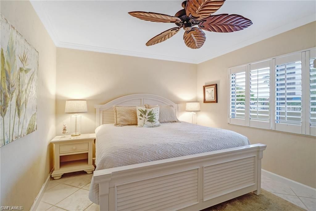 10475 Gulf Shore Dr, Unit 114, Naples, FL 34108 Photo