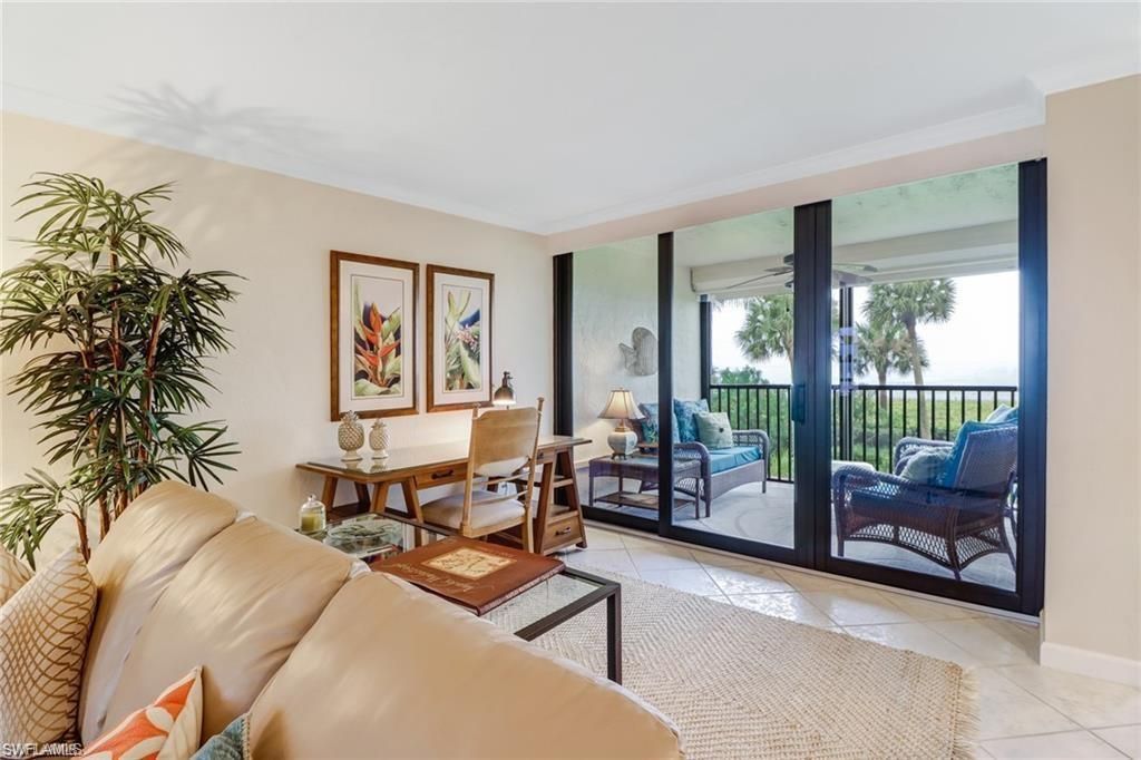 10475 Gulf Shore Dr, Unit 114, Naples, FL 34108 Photo