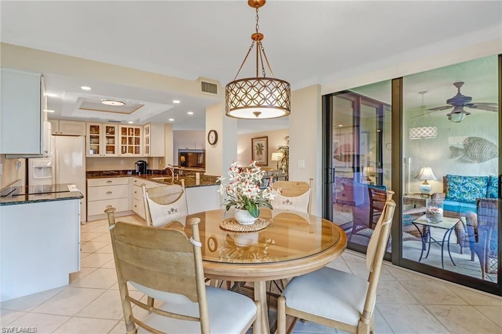 10475 Gulf Shore Dr, Unit 114, Naples, FL 34108 Photo