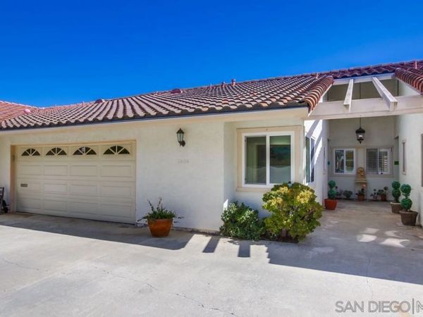 1024 La Tierra Dr, San Marcos, CA 92078