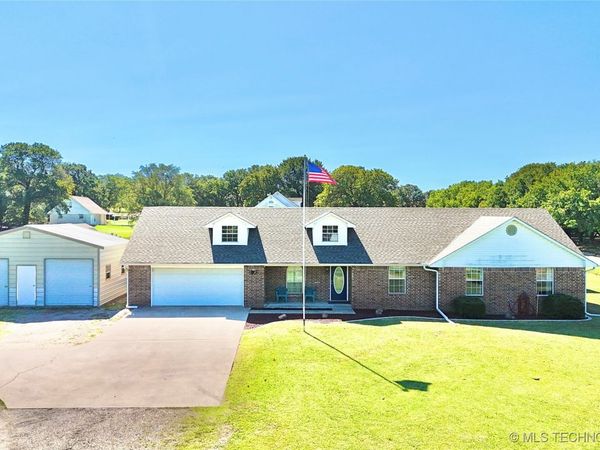 1801 E Willow Drive, Stigler, OK 74462