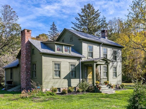 886 State Route 9J, Stuyvesant, NY 12173