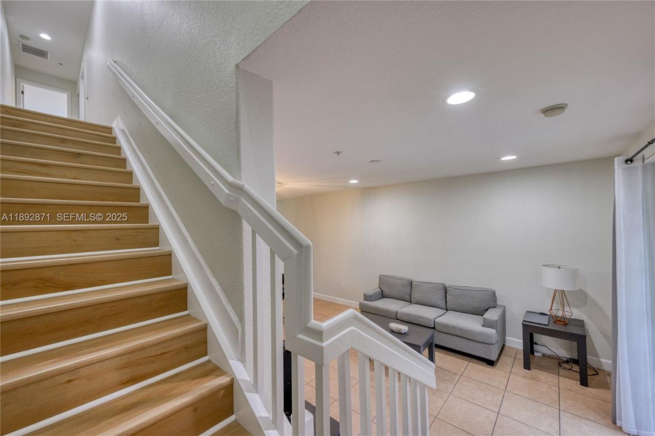 430 SW 147th Ave, Pembroke Pines, FL 33027 Photo