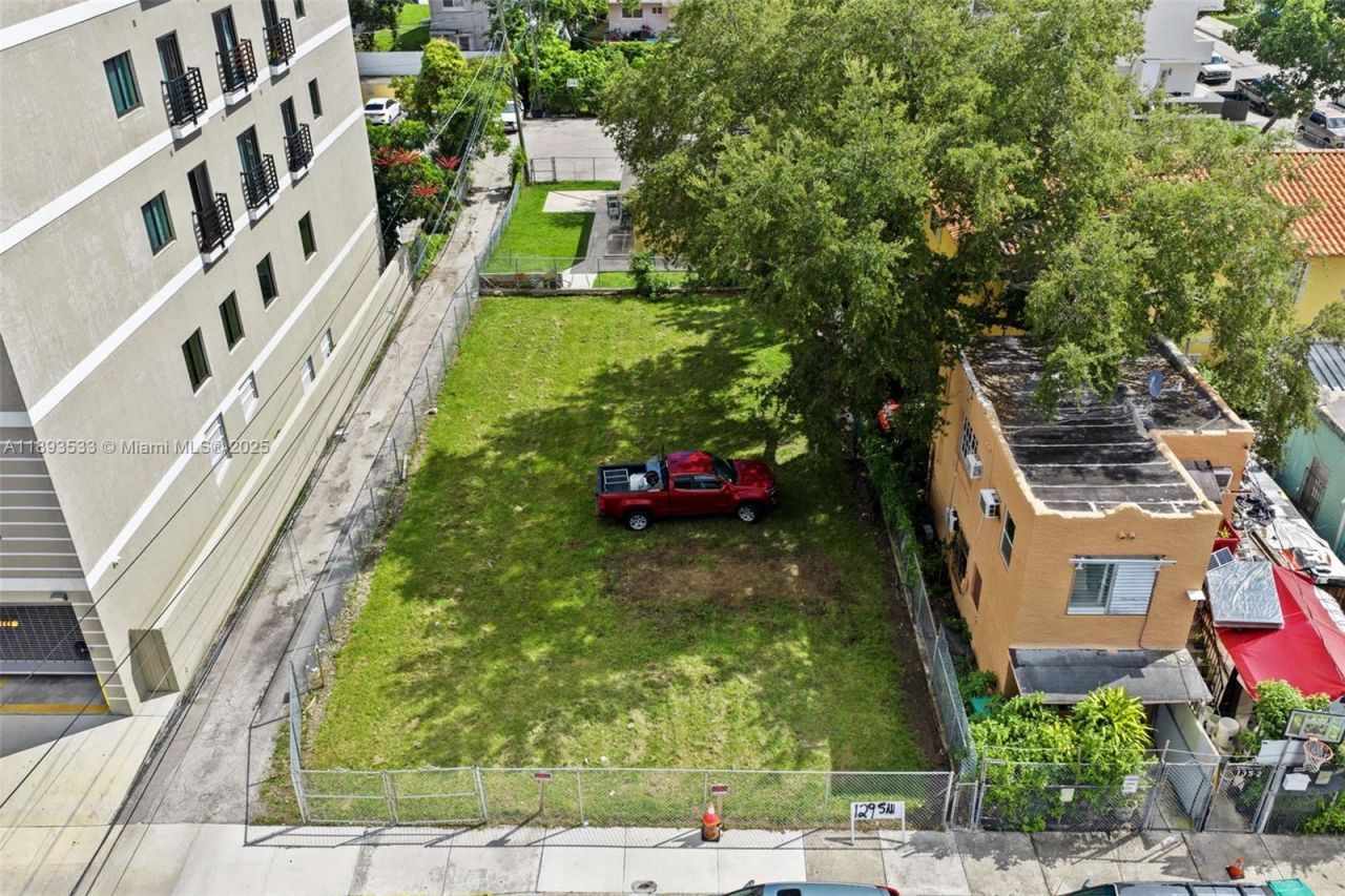 129 SW 21st Ave, Miami, FL 33135 Photo