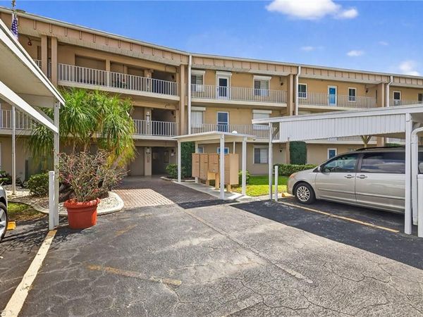 2244 Winkler AVE, Unit 213, FORT MYERS, FL 33901