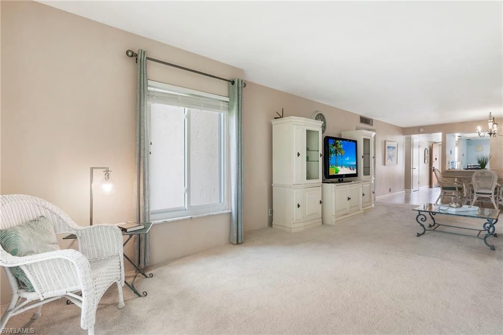 2244 Winkler Ave, Unit 213, Fort Myers, FL 33901 Photo