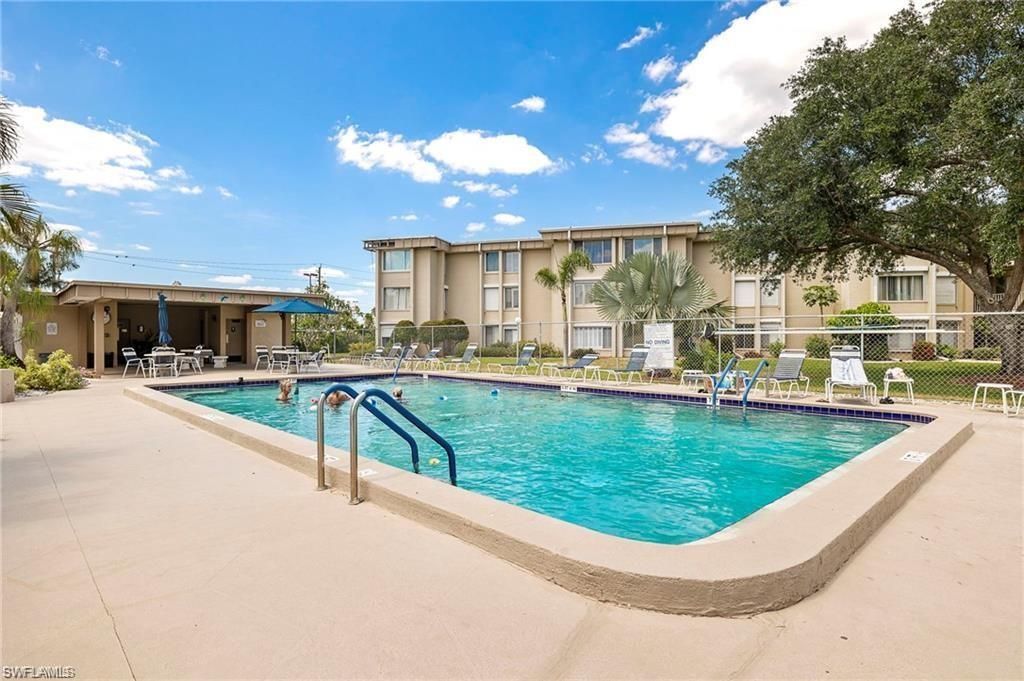 2244 Winkler Ave, Unit 213, Fort Myers, FL 33901 Photo