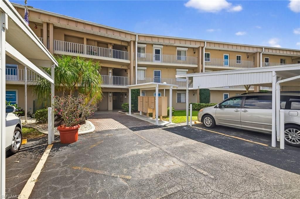 2244 Winkler Ave, Unit 213, Fort Myers, FL 33901 Photo