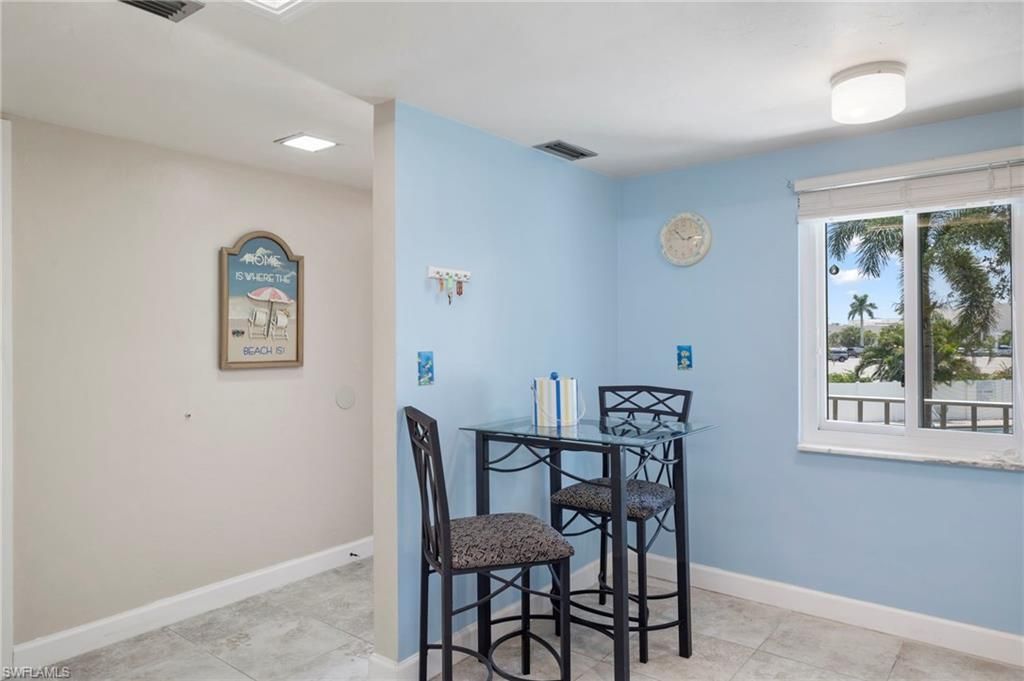 2244 Winkler Ave, Unit 213, Fort Myers, FL 33901 Photo
