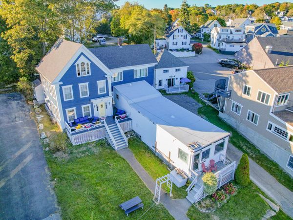 53 Commercial Street, Boothbay Harbor, ME 04538