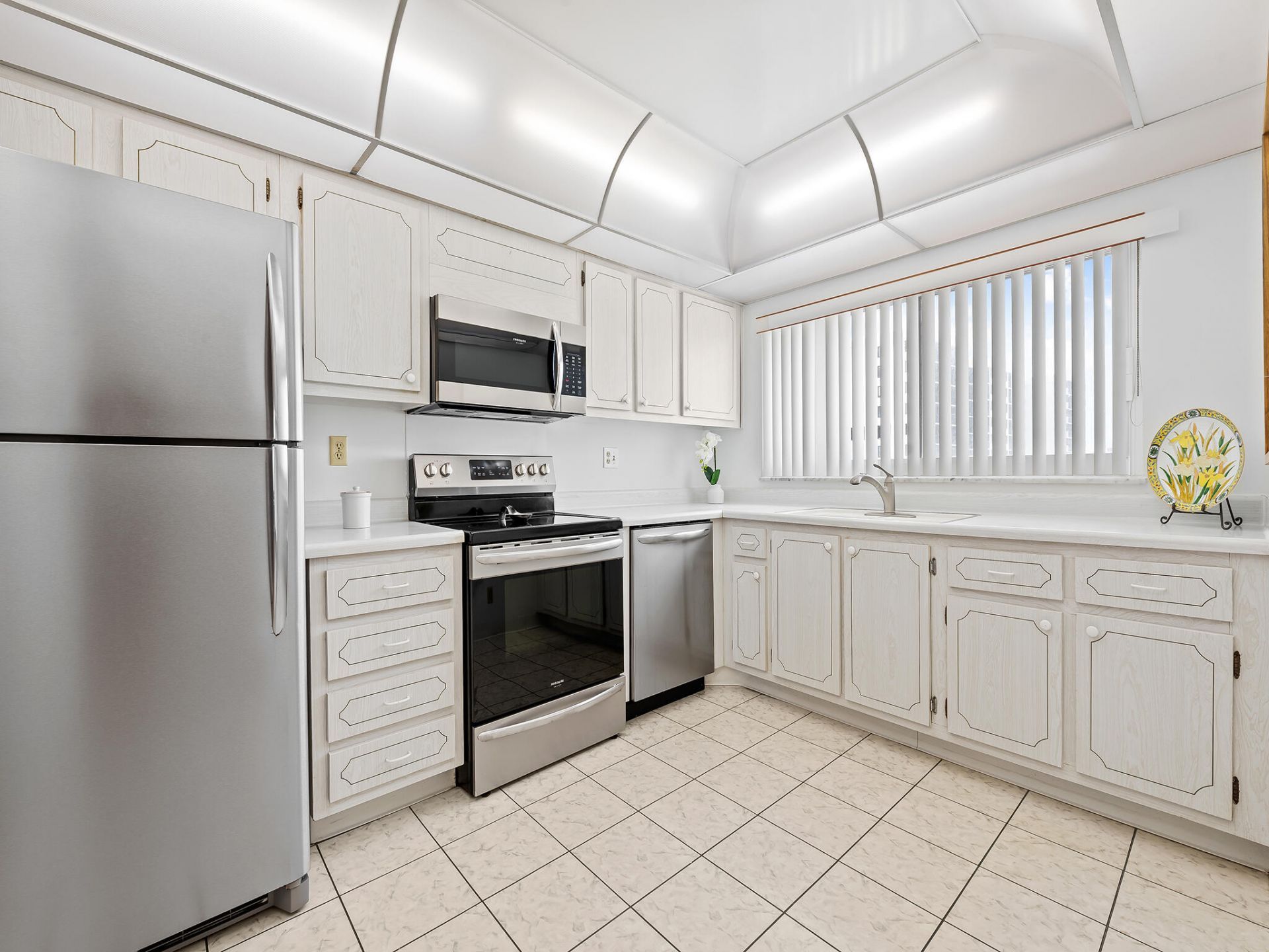 3300 S Ocean Boulevard, Unit 920-c, Highland Beach, FL 33487 Photo