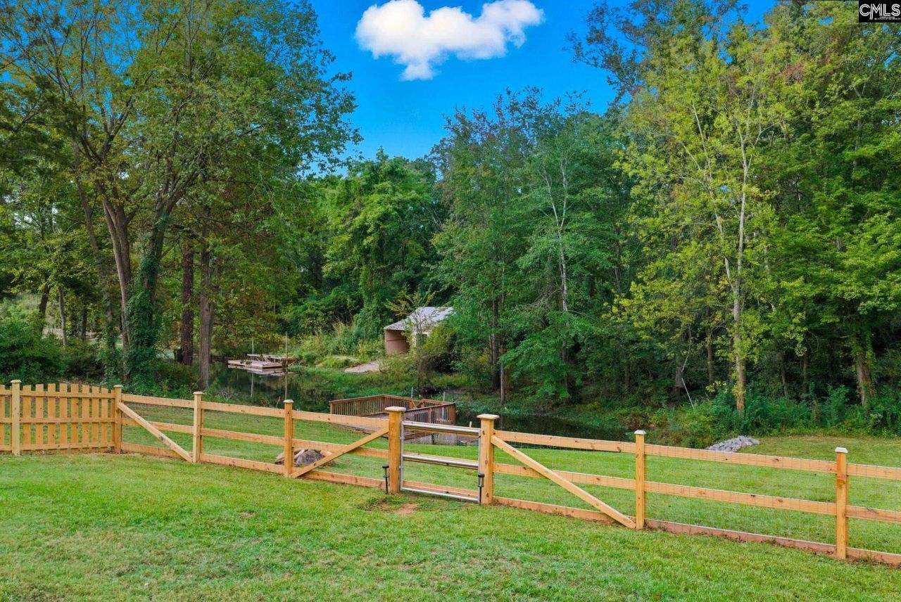 1008 Jones Road Photo 9