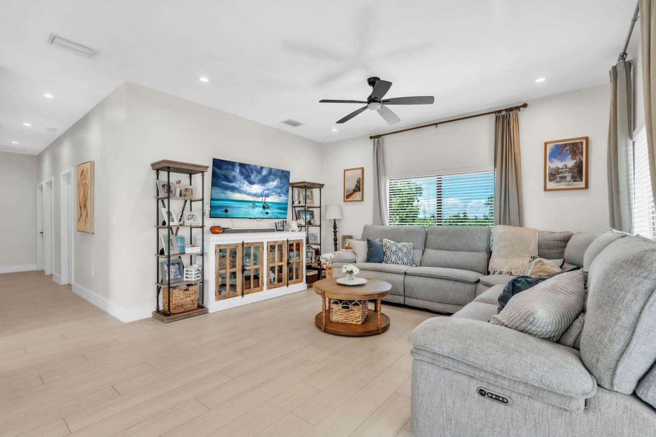 247 Hispanola Road, Tavernier, FL 33070 Photo