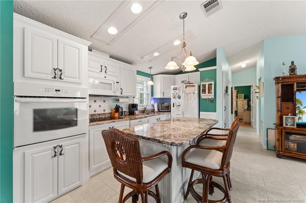 2013 Nettles Boulevard, Jensen Beach, FL 34957 Photo