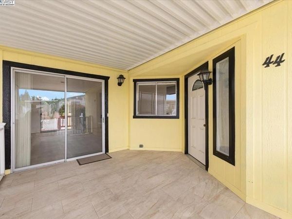 3263 Vineyard Ave., Pleasanton, CA 94566