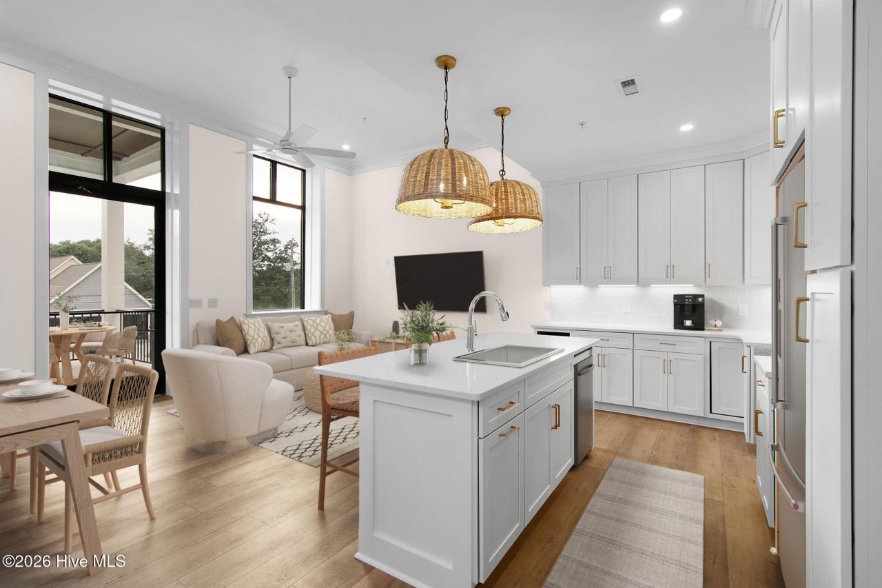 805 Mulberry Street, Unit 204, Beaufort, NC 28516 Main Photo