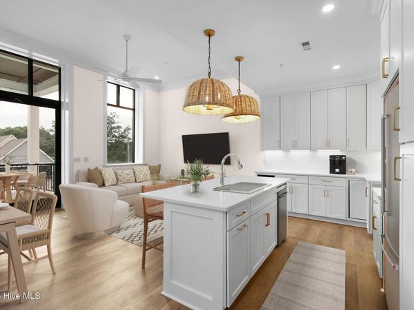 805 Mulberry Street, Unit 204, Beaufort, NC 28516