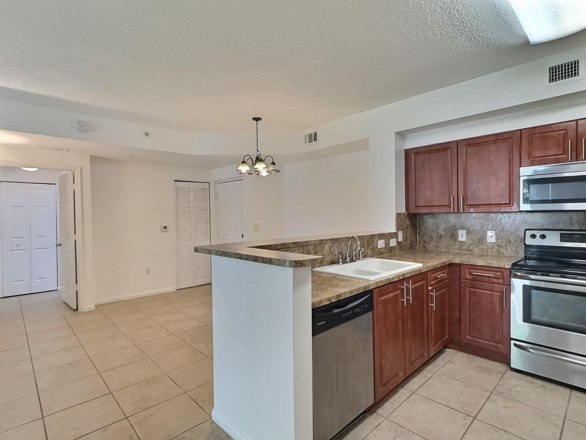 7940 N Nob Hill Road, Unit 108, Tamarac, FL 33321 Photo