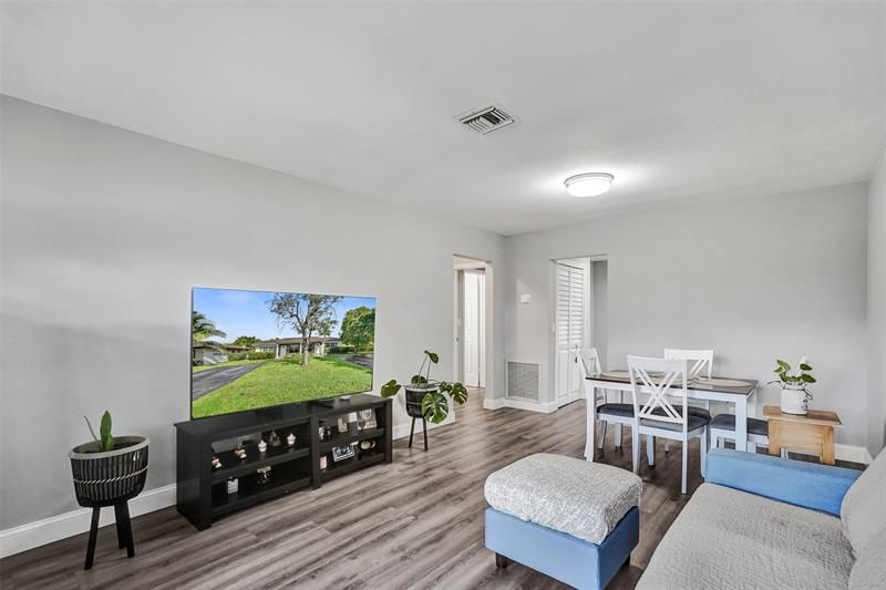 4017 Woodside Drive, Coral Springs, FL 33065 Photo