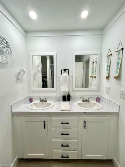 3673 Dewberry Ln, Saint James City, FL 33956 Photo