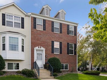 1551 Coneflower Lane, Shakopee, MN 55379