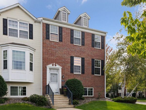 1551 Coneflower Lane, Shakopee, MN 55379