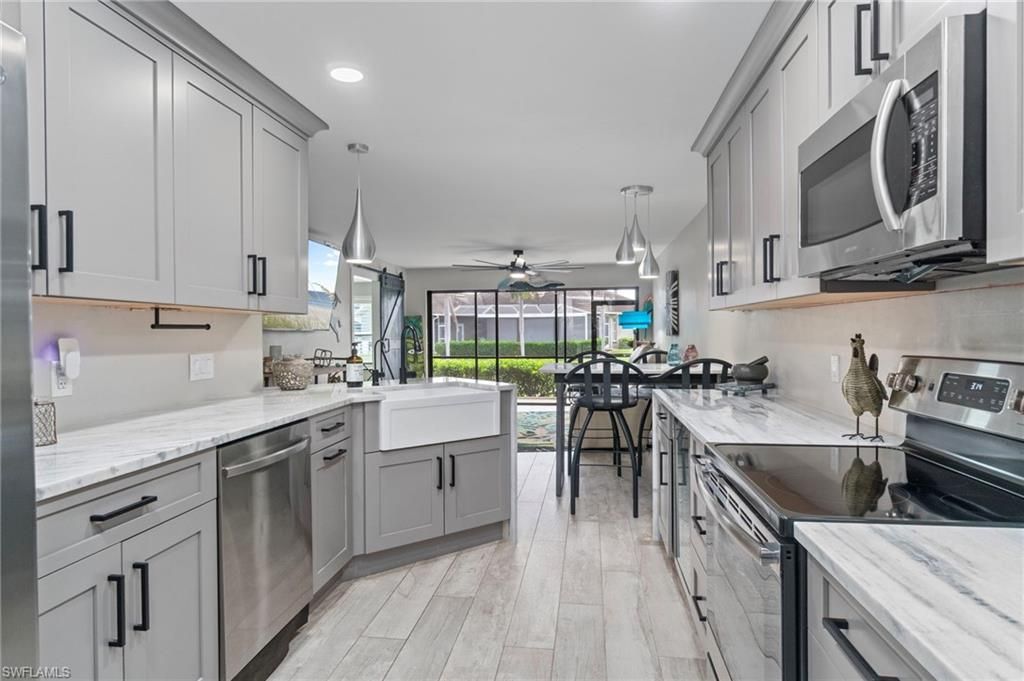 912 SW 48th Ter, Unit 107, Cape Coral, FL 33914 Photo