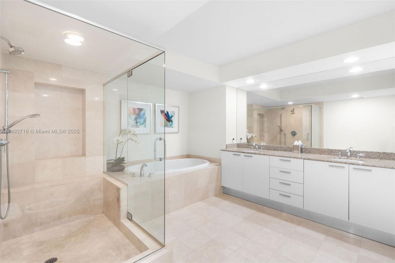 1850 S Ocean Dr, Unit 803, Hallandale Beach, FL 33009 Photo