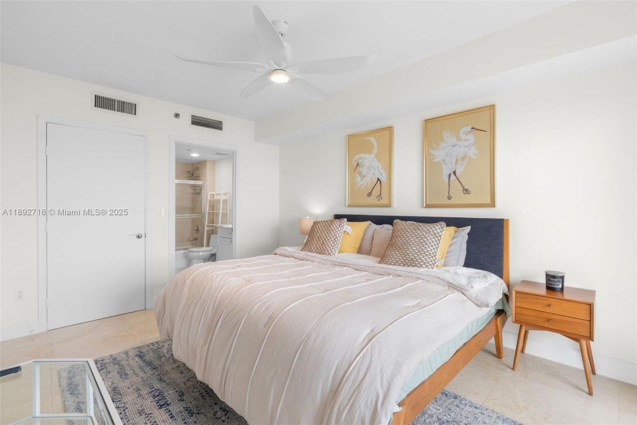 1850 S Ocean Dr, Unit 803, Hallandale Beach, FL 33009 Photo