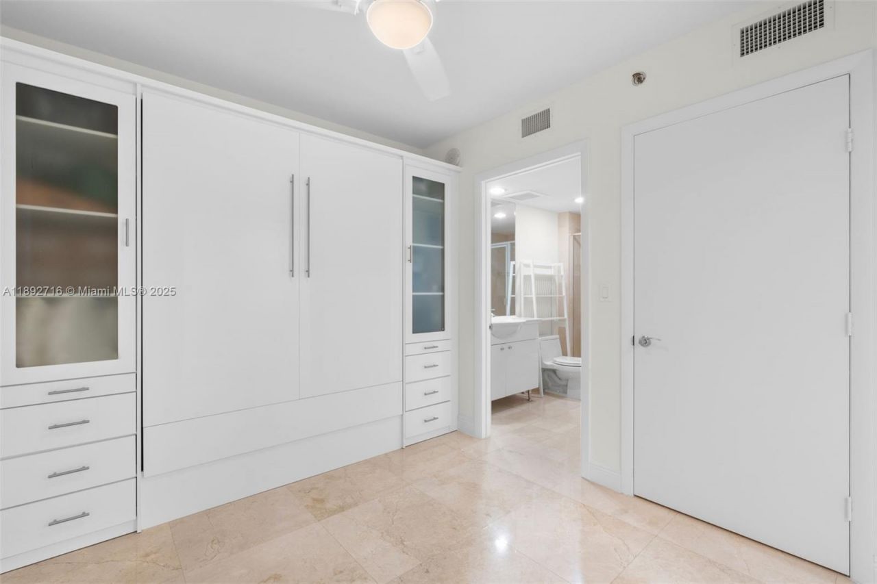 1850 S Ocean Dr, Unit 803, Hallandale Beach, FL 33009 Photo