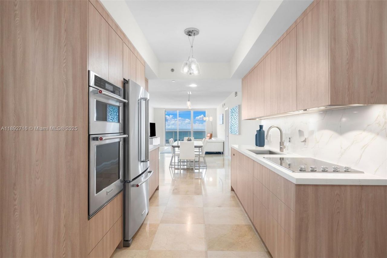 1850 S Ocean Dr, Unit 803, Hallandale Beach, FL 33009 Photo