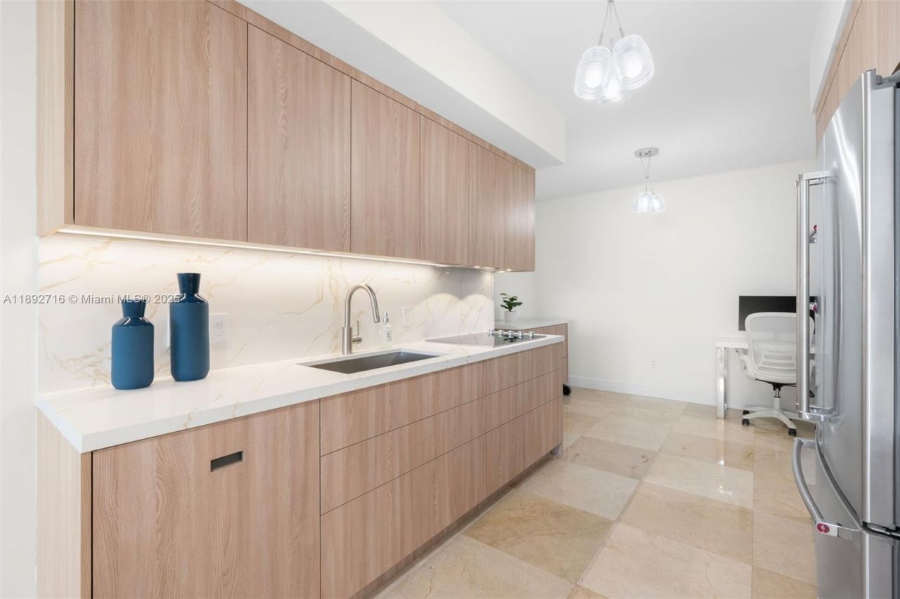 1850 S Ocean Dr, Unit 803, Hallandale Beach, FL 33009 Photo